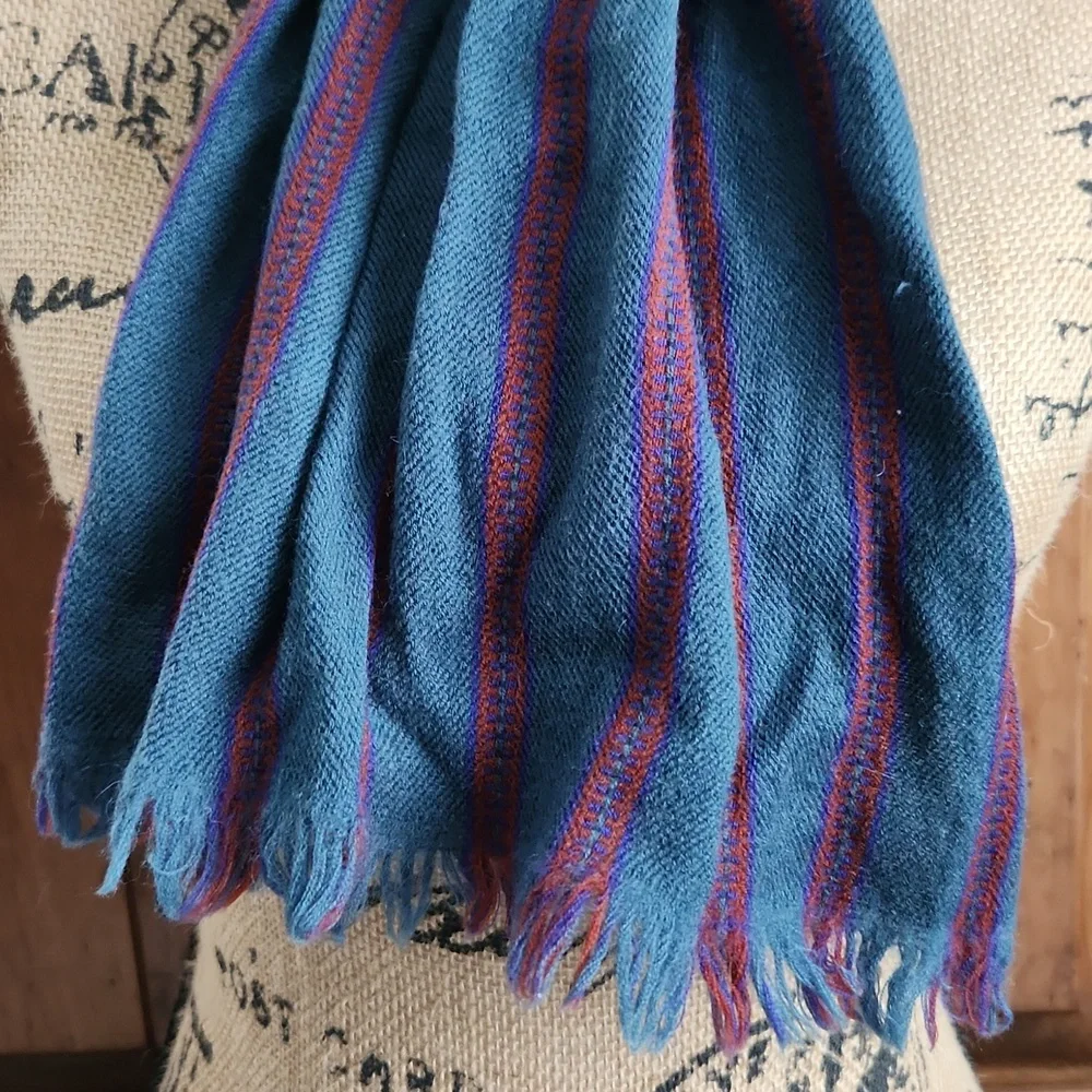Vintage Bananna Replublic scarf‎ w/ flaws